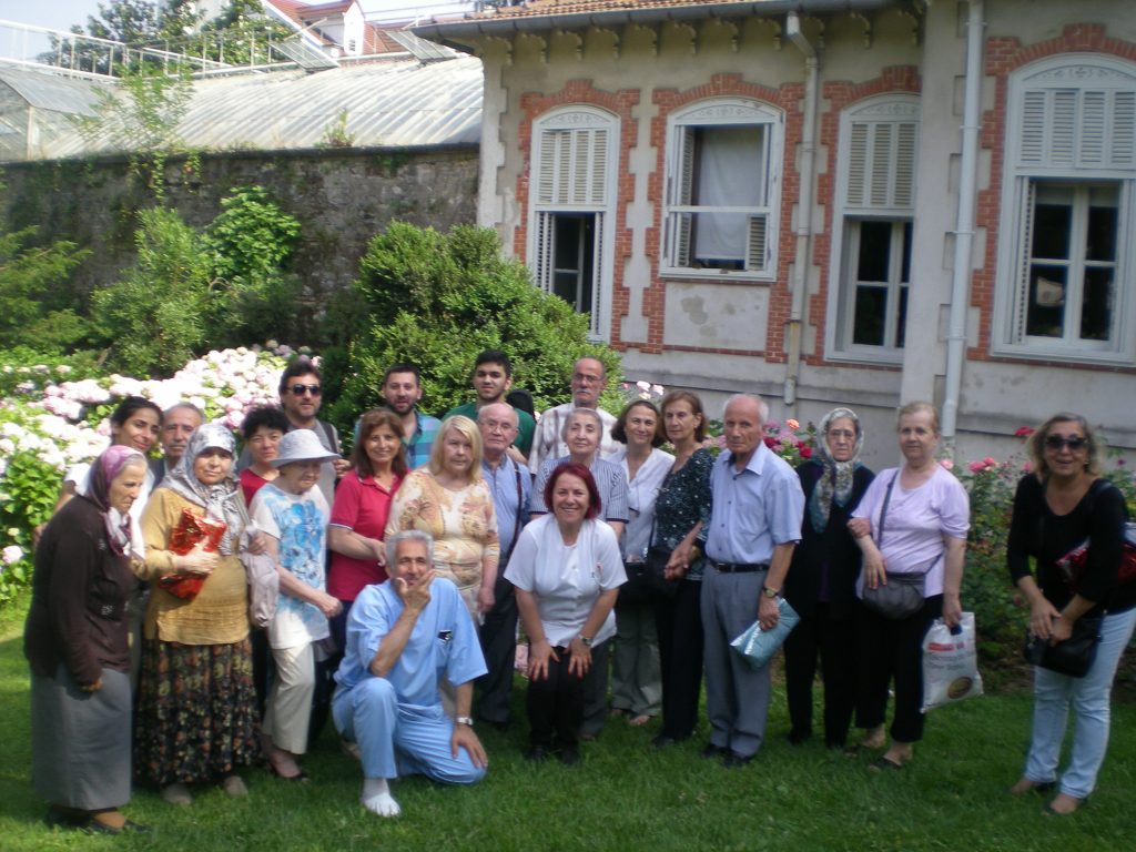 Devletin fark etmediği hastalık; ALZHEiMER